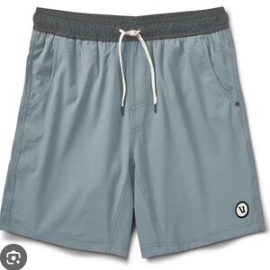 Vuori Kore Stormy Grey shorts men’s XL EUC
